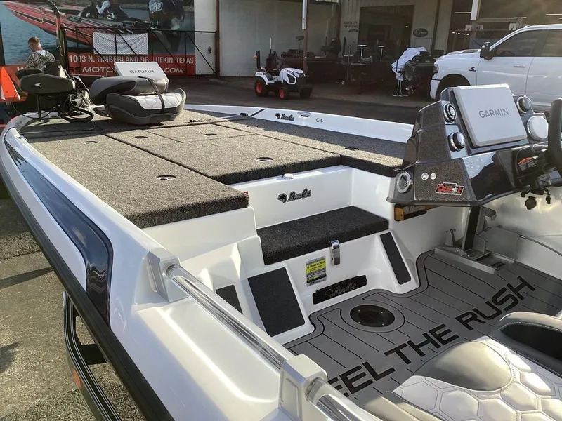 Slide: The Image of Bass Cat Cougar FTD SP 2026 - 21