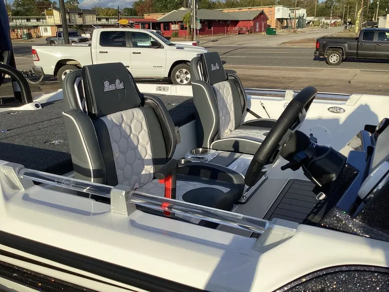 Slide: The Image of Bass Cat Cougar FTD SP 2026 - 27