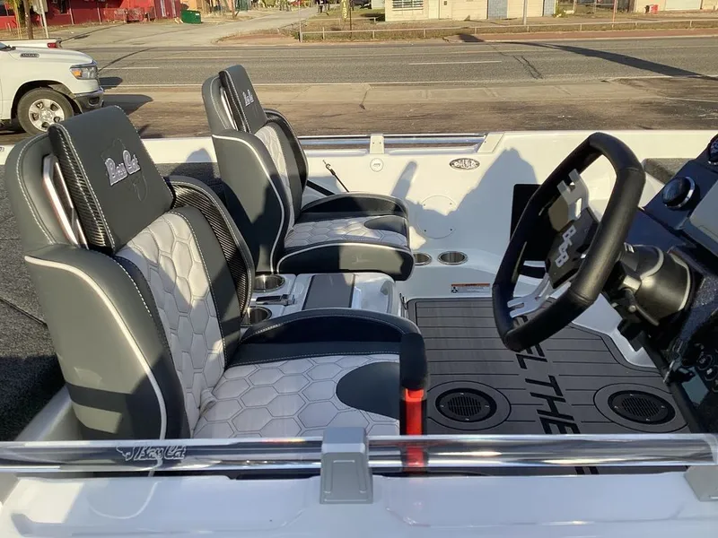 Slide: The Image of Bass Cat Cougar FTD SP 2026 - 35