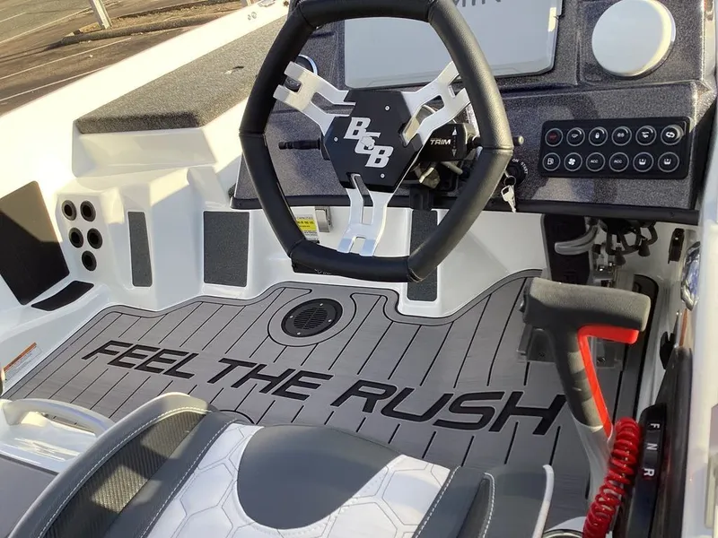 Slide: The Image of Bass Cat Cougar FTD SP 2026 - 39