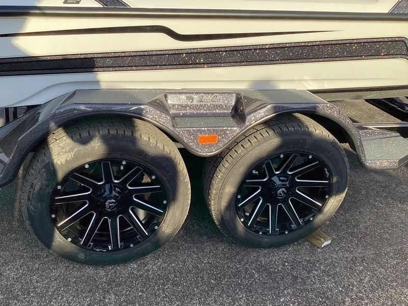 Slide: The Image of Bass Cat Cougar FTD SP 2026 - 45