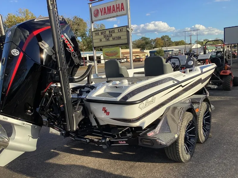 Slide: The Image of Bass Cat Cougar FTD SP 2026 - 9