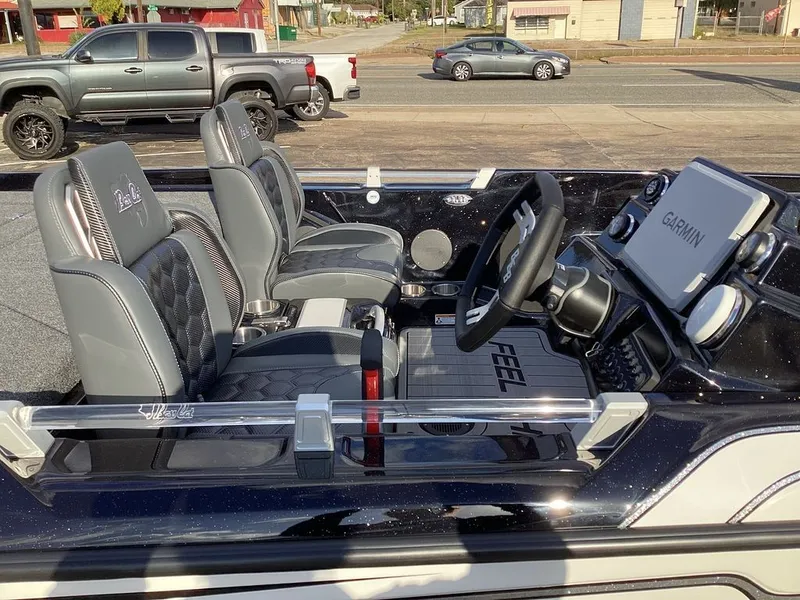 Slide: The Image of Bass Cat Cougar FTD SP 2026 - 24