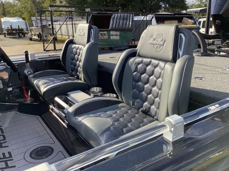 Slide: The Image of Bass Cat Cougar FTD SP 2026 - 30