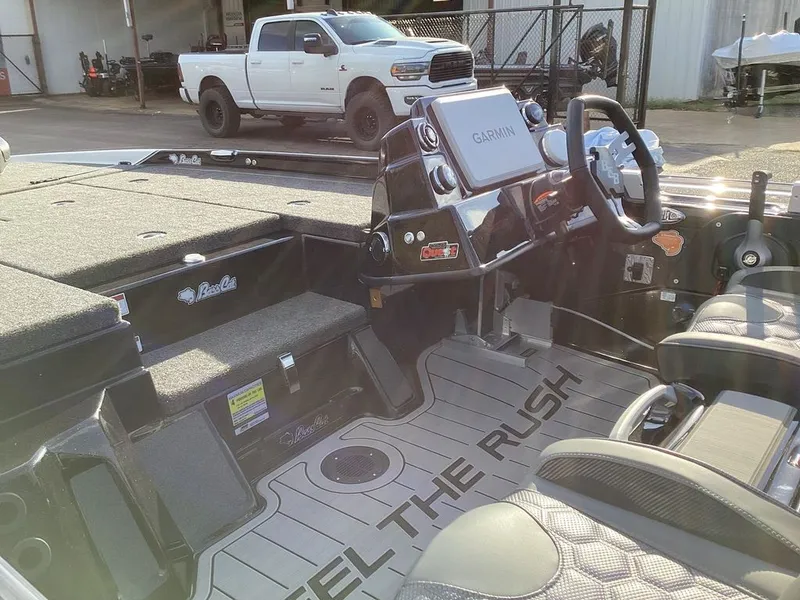 Slide: The Image of Bass Cat Cougar FTD SP 2026 - 32