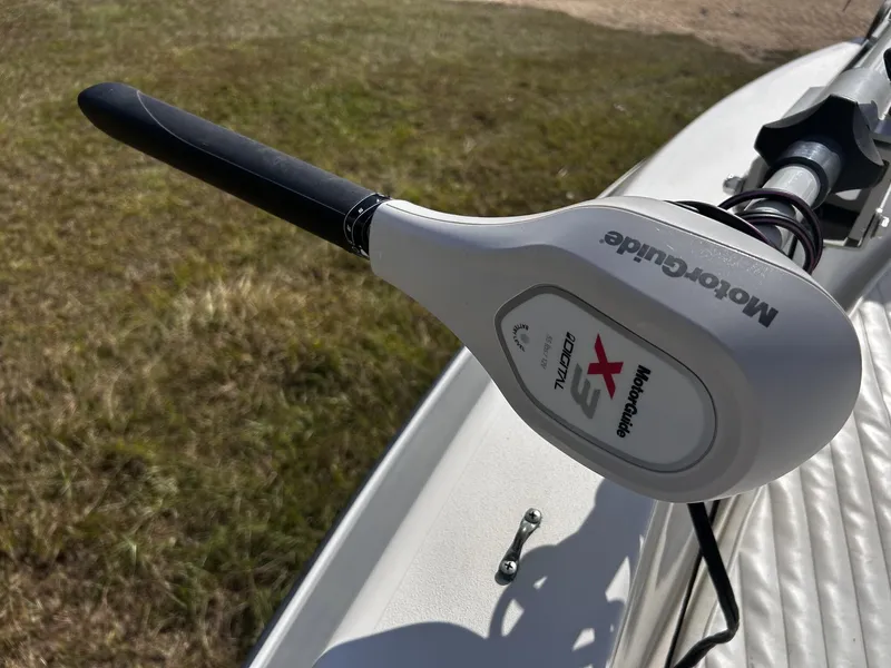 Slide: The Image of Angler 183 F 2013 - 11