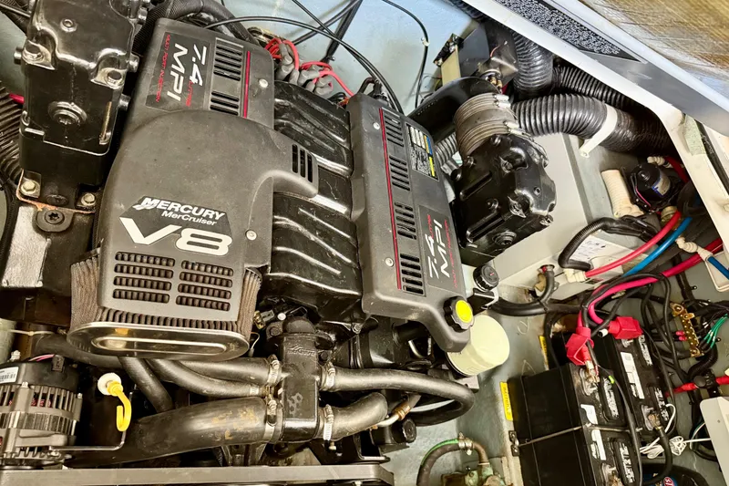 Slide: The Image of Engine compartment of a 2000 Sea Ray 270 Sundancer with Mercury MerCruiser V8 engine. - 24