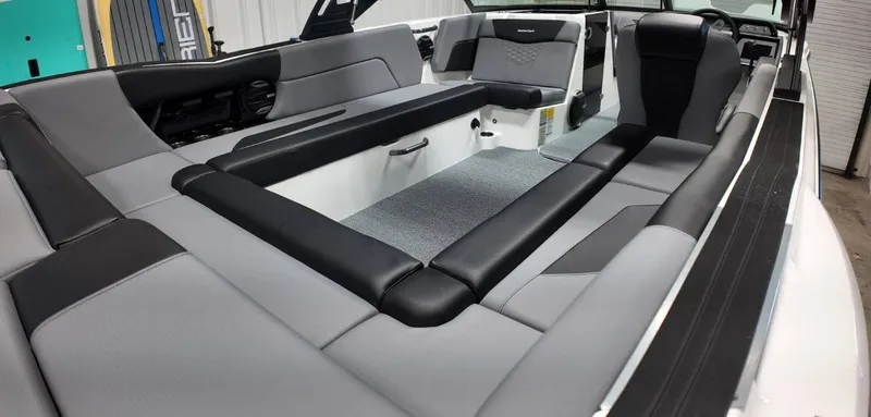 Slide: The Image of MasterCraft NXT24 2026 - 15