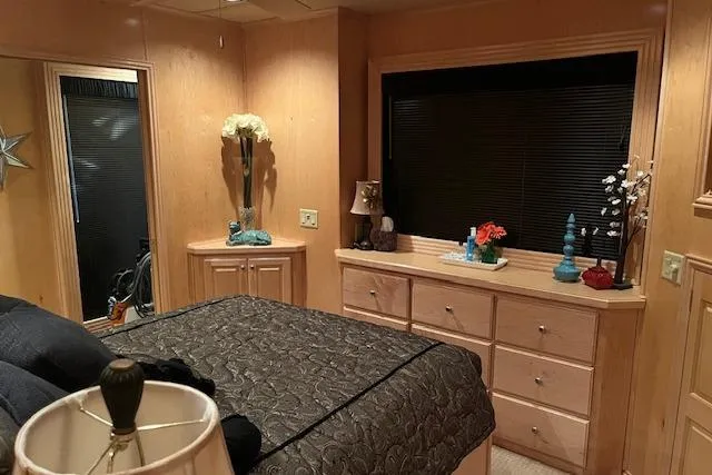 Slide: The Image of Luxurious 2008 Fantasy houseboat bedroom with elegant decor and cozy ambiance. - 28
