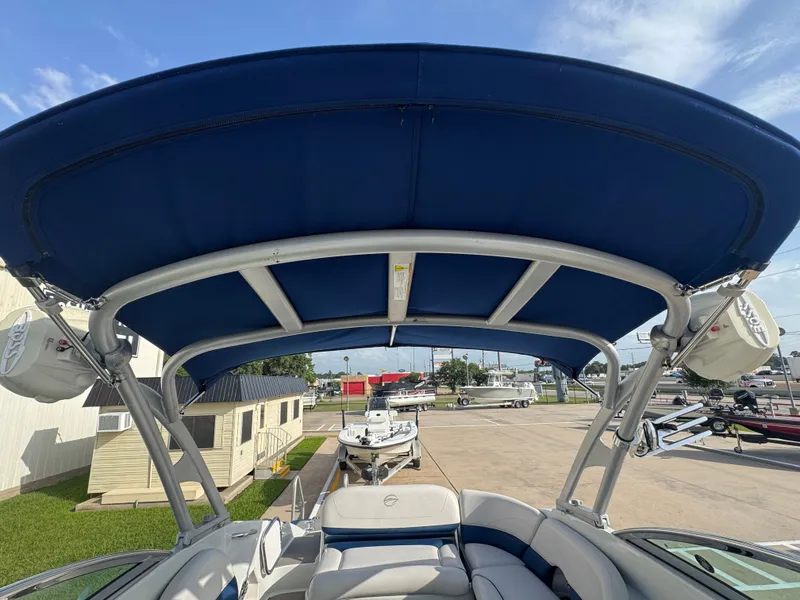 Slide: The Image of Crownline Boats Eclipse E4 2014 - 22