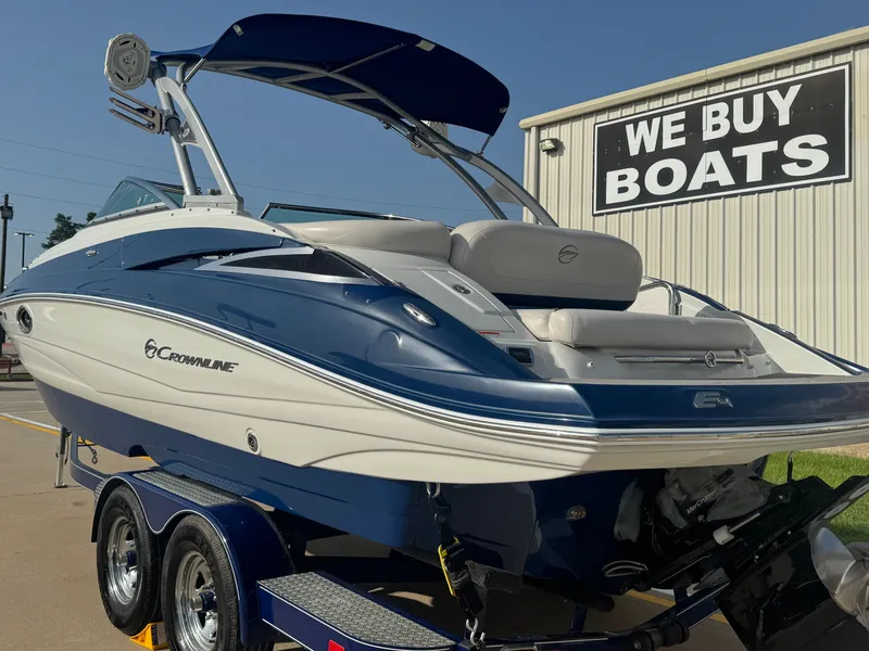 Slide: The Image of Crownline Boats Eclipse E4 2014 - 8