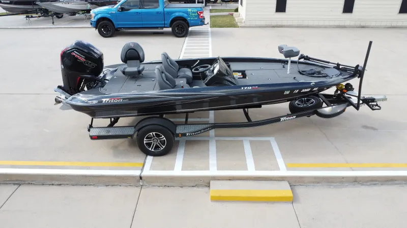 Slide: The Image of Triton 179 TrX 2023 - 16