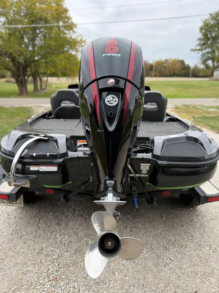 Slide: The Image of Nitro Z18 2019 - 15