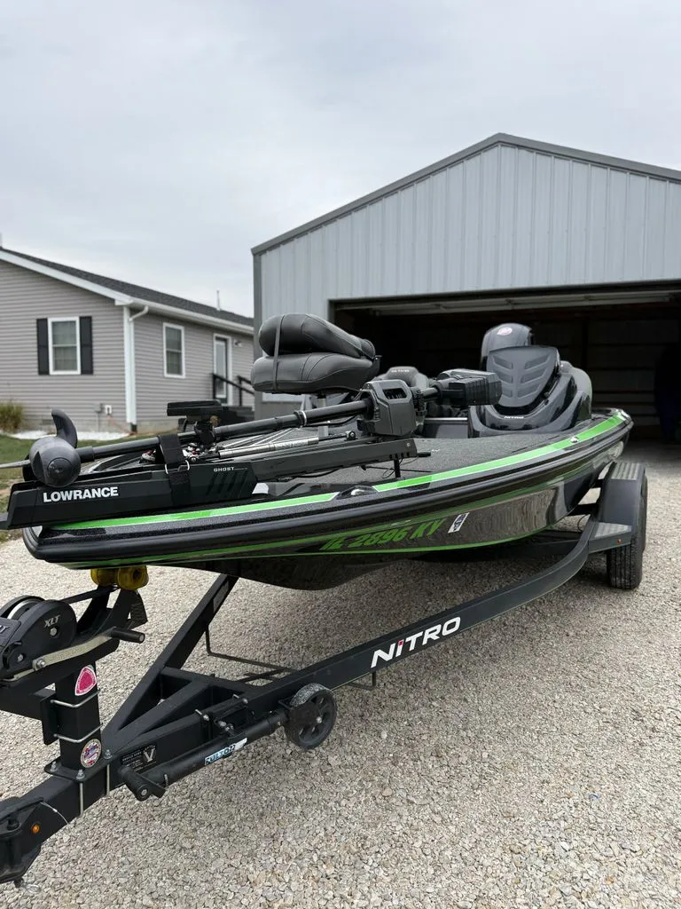 Slide: The Image of Nitro Z18 2019 - 6