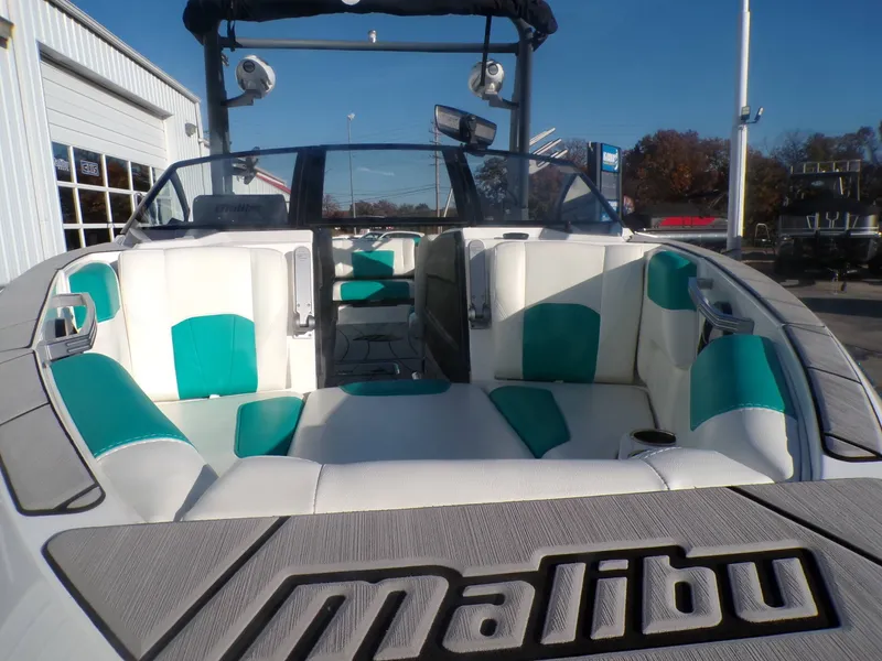 Slide: The Image of Malibu Wakesetter 25LSV 2020 - 8