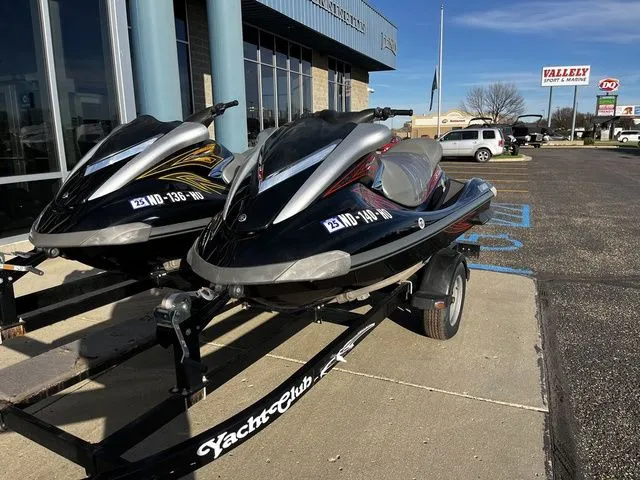 Slide: The Image of Yamaha WaveRunner® FX High Output 2007 - 5