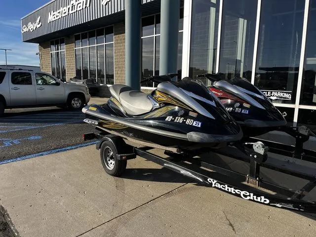 Slide: The Image of Yamaha WaveRunner® FX Cruiser High Output 2007 - 4