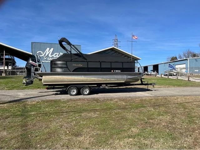 Slide: The Image of Bentley Pontoons 223 NAVIGATOR 2021 - 3
