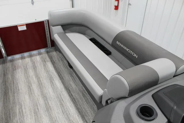 Slide: The Image of Bennington S L-Bench 21 SL 2025 - 12