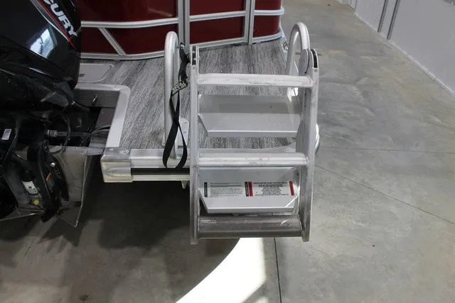 Slide: The Image of Bennington S L-Bench 21 SL 2025 - 13