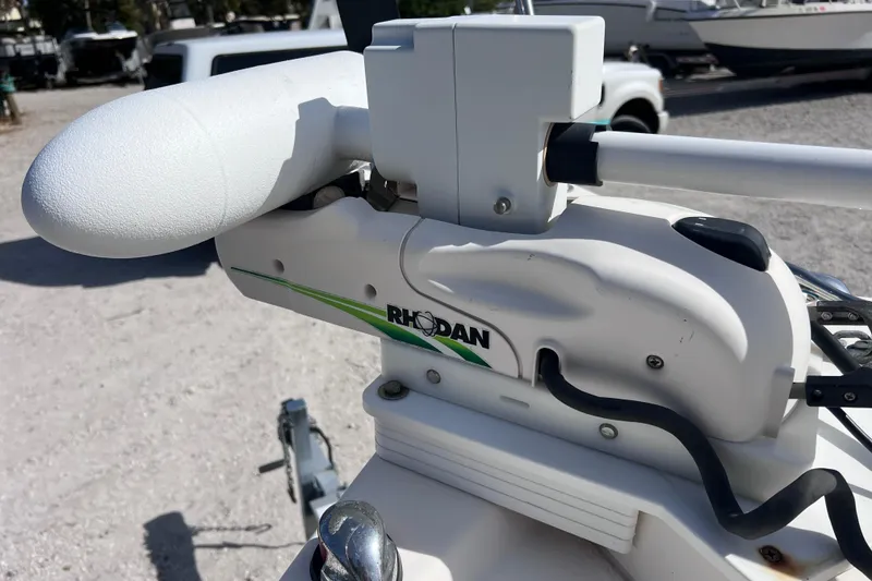 Slide: The Image of Close-up of a Rhodan trolling motor on a 2005 Parker 2510 Walkaround boat. - 46