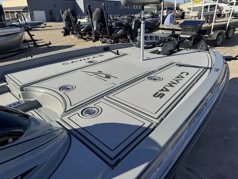 Slide: The Image of Caymas XS 21 PRO 2026 - 12