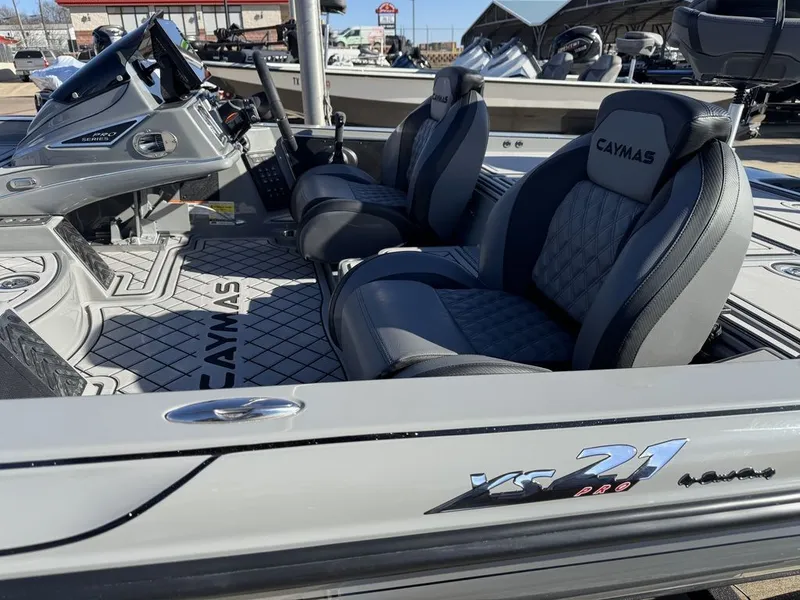 Slide: The Image of Caymas XS 21 PRO 2026 - 3