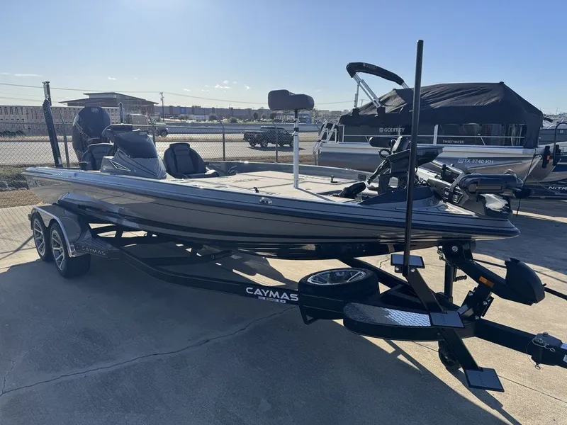 Slide: The Image of Caymas XS 21 PRO 2026 - 5