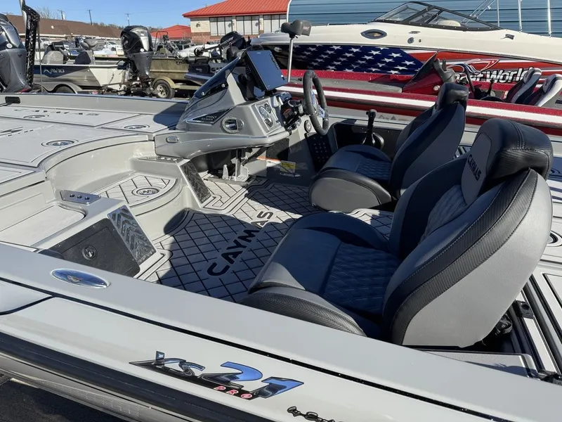 Slide: The Image of Caymas XS 21 PRO 2026 - 6