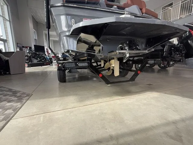 Slide: The Image of MasterCraft XT22 2025 - 15