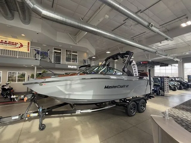 Slide: The Image of MasterCraft XT22 2025 - 9