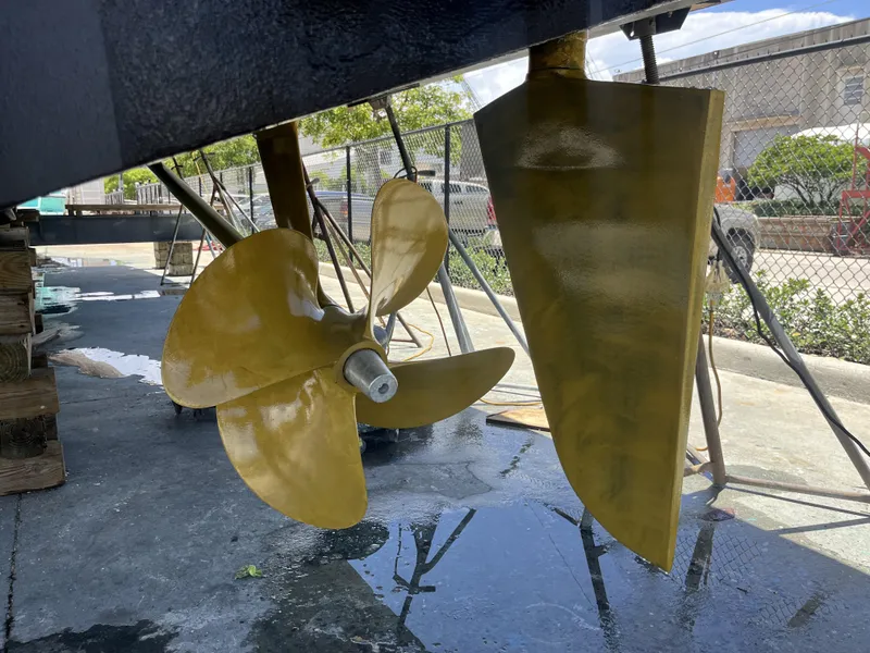 Slide: The Image of Azimut 62S 2008 - 61