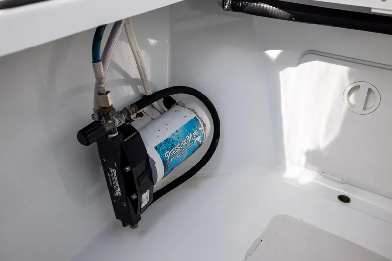 Slide: The Image of Freeman 47 boat's 2023 pressure system installation detail. - 116