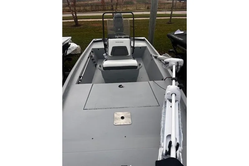 Slide: The Image of 2026 Tracker Bass Tracker Classic CC boat with sleek design and modern features. - 52