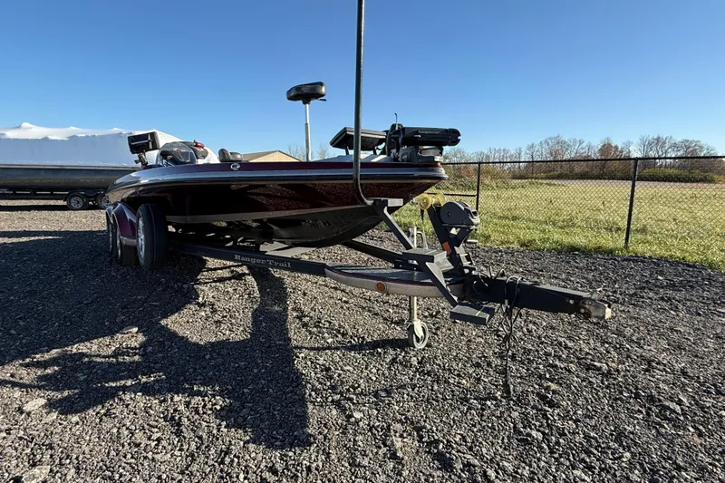 Slide: The Image of 2015 Ranger Z521C Ranger Cup Equipped boat on trailer, parked outdoors. - 7