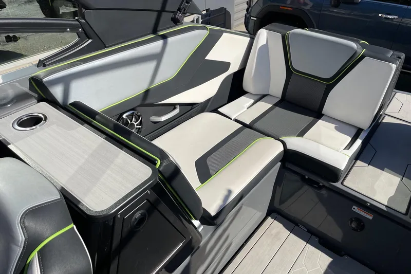 Slide: The Image of Interior seating of 2021 Yamaha Boats 255XD, featuring modern design and comfortable upholstery. - 7