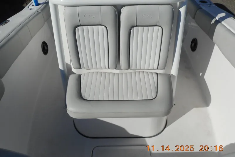 Slide: The Image of Console Seats - 15