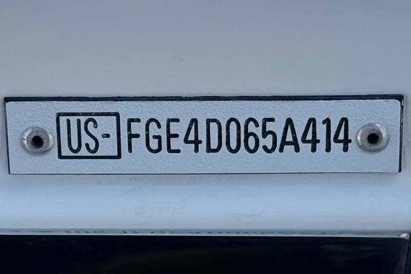 Slide: The Image of 2014 Cobalt 24SD boat identification plate with serial number. - 41