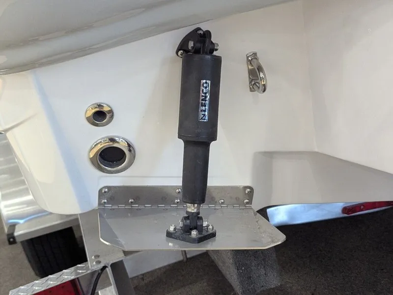 Slide: The Image of Southwind 2400 SPORTDECK 2025 - 10