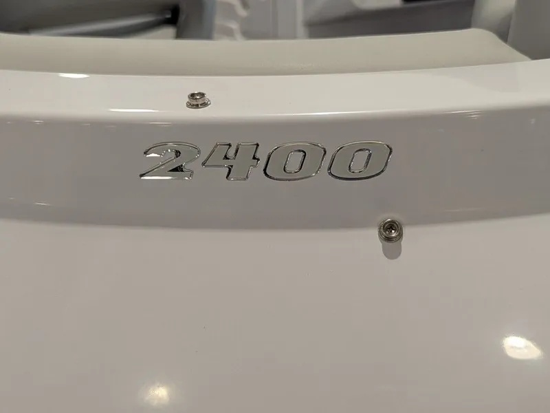 Slide: The Image of Southwind 2400 SPORTDECK 2025 - 15