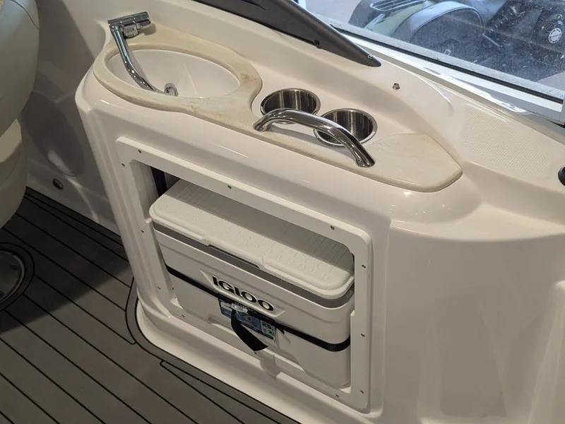 Slide: The Image of Southwind 2400 SPORTDECK 2025 - 19