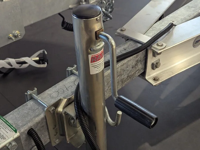 Slide: The Image of Southwind 2400 SPORTDECK 2025 - 4