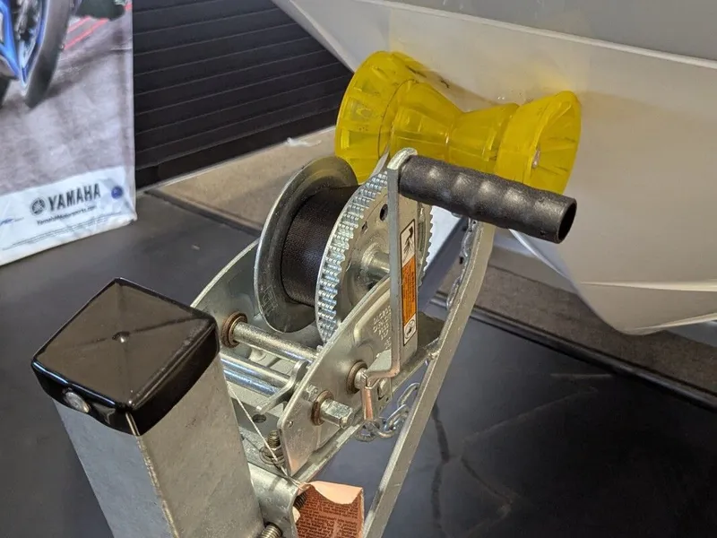 Slide: The Image of Southwind 2400 SPORTDECK 2025 - 5