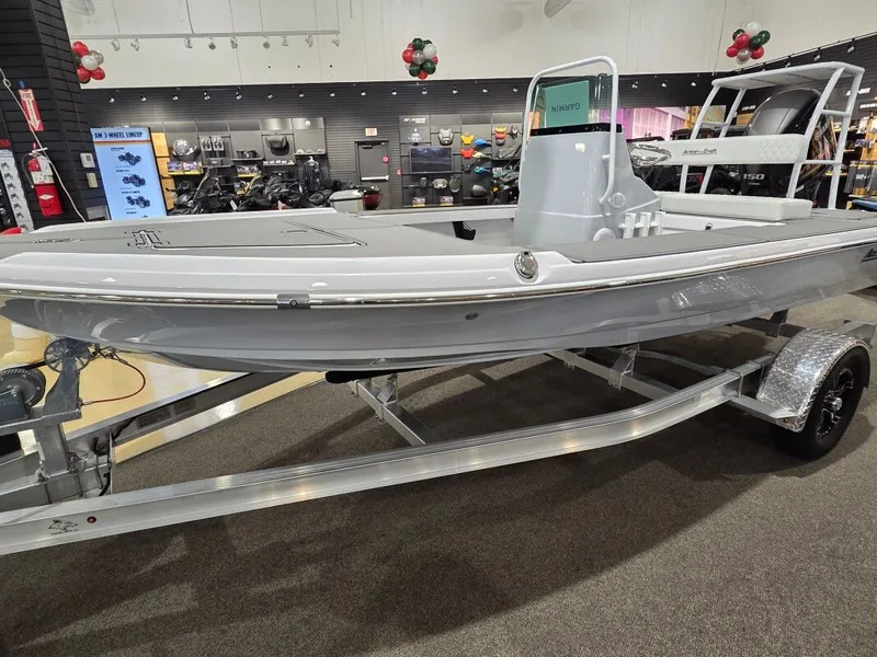 Slide: The Image of Action Craft 17 FLYFISHER 2026 - 5