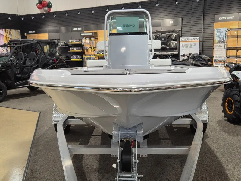 Slide: The Image of Action Craft 17 FLYFISHER 2026 - 6