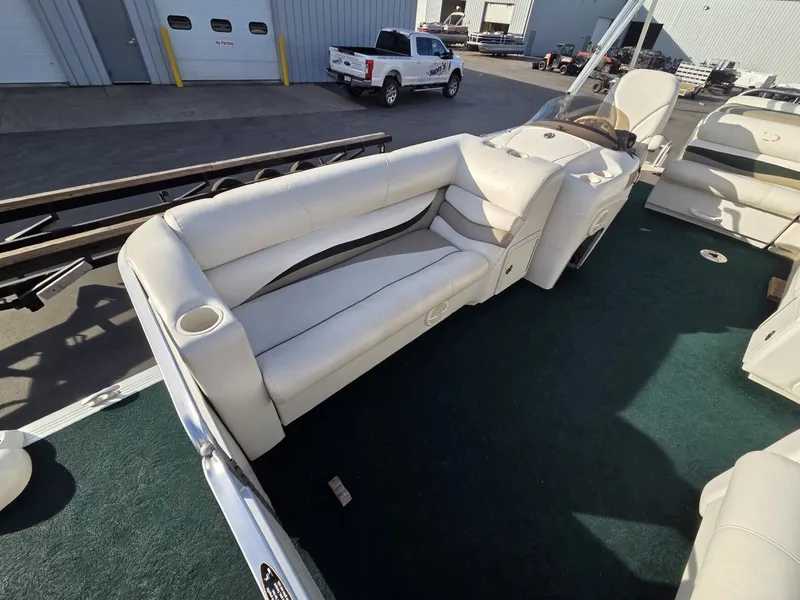 Slide: The Image of Harris Sunliner 200 2005 - 13