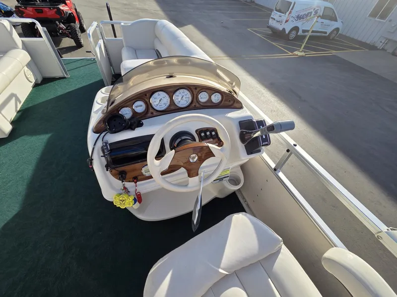 Slide: The Image of Harris Sunliner 200 2005 - 15