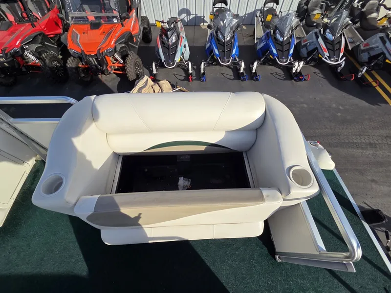 Slide: The Image of Harris Sunliner 200 2005 - 22