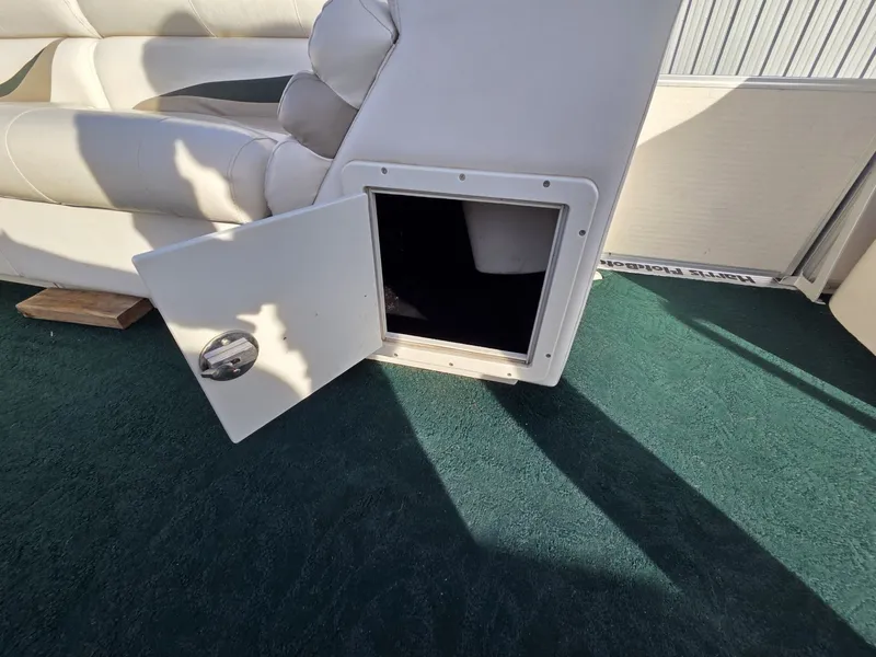 Slide: The Image of Harris Sunliner 200 2005 - 24