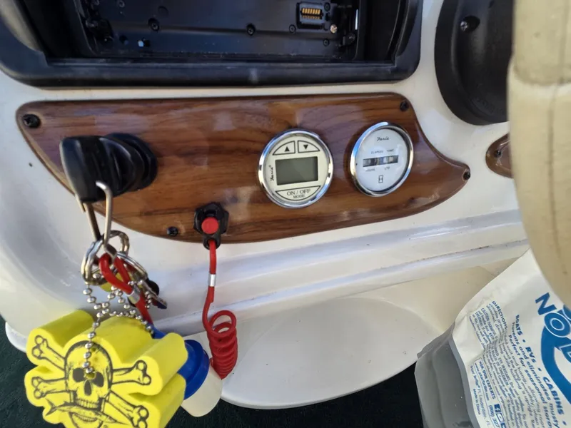 Slide: The Image of Harris Sunliner 200 2005 - 30